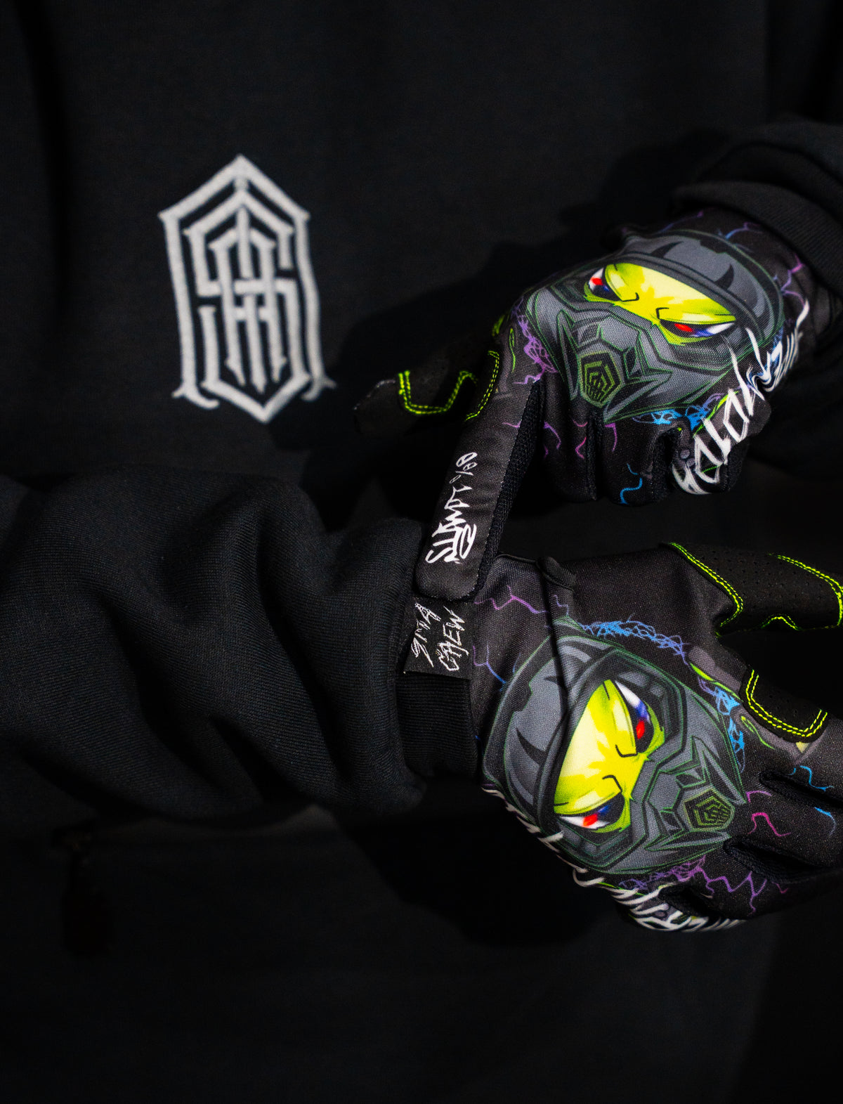 BIKE LIFE REFLECTIVE HOODIE — BLACK