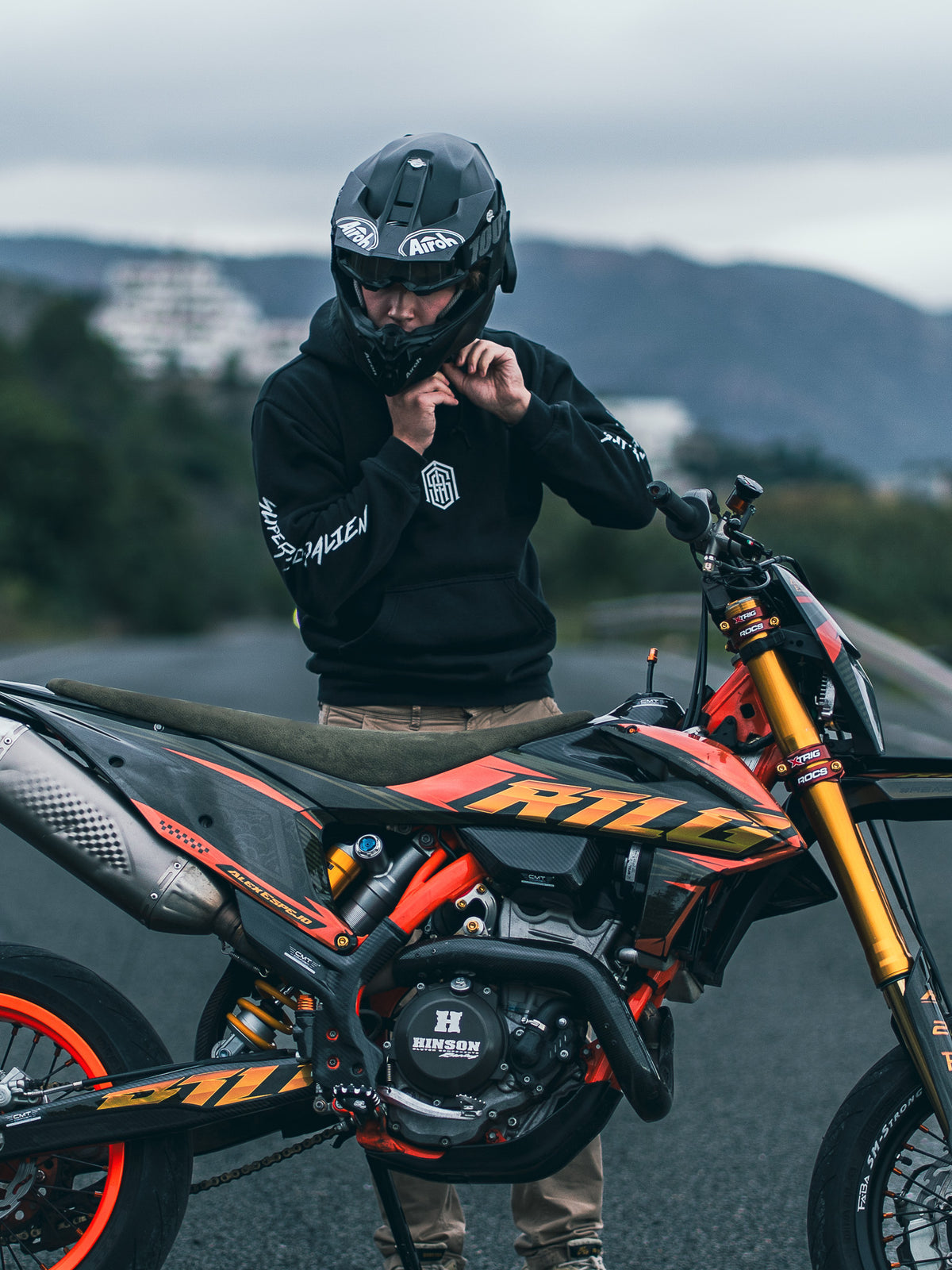 SUPERMOTOALIEN HOODIE — BLACK