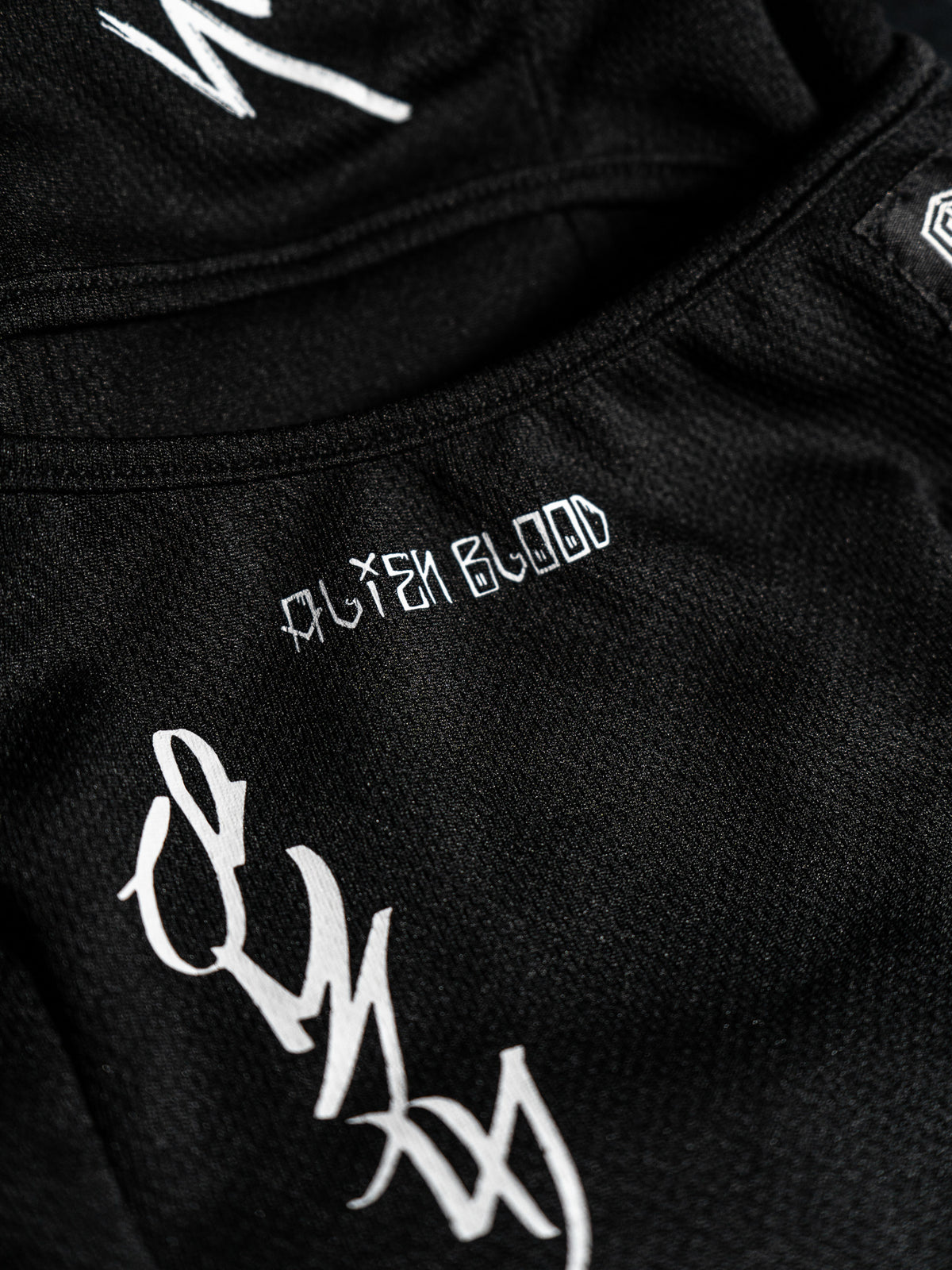 BALACLAVA ALIEN BLOOD — BLACK
