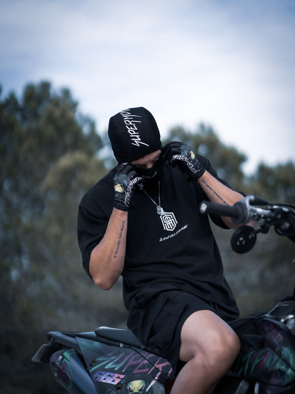 BALACLAVA ALIEN BLOOD — BLACK