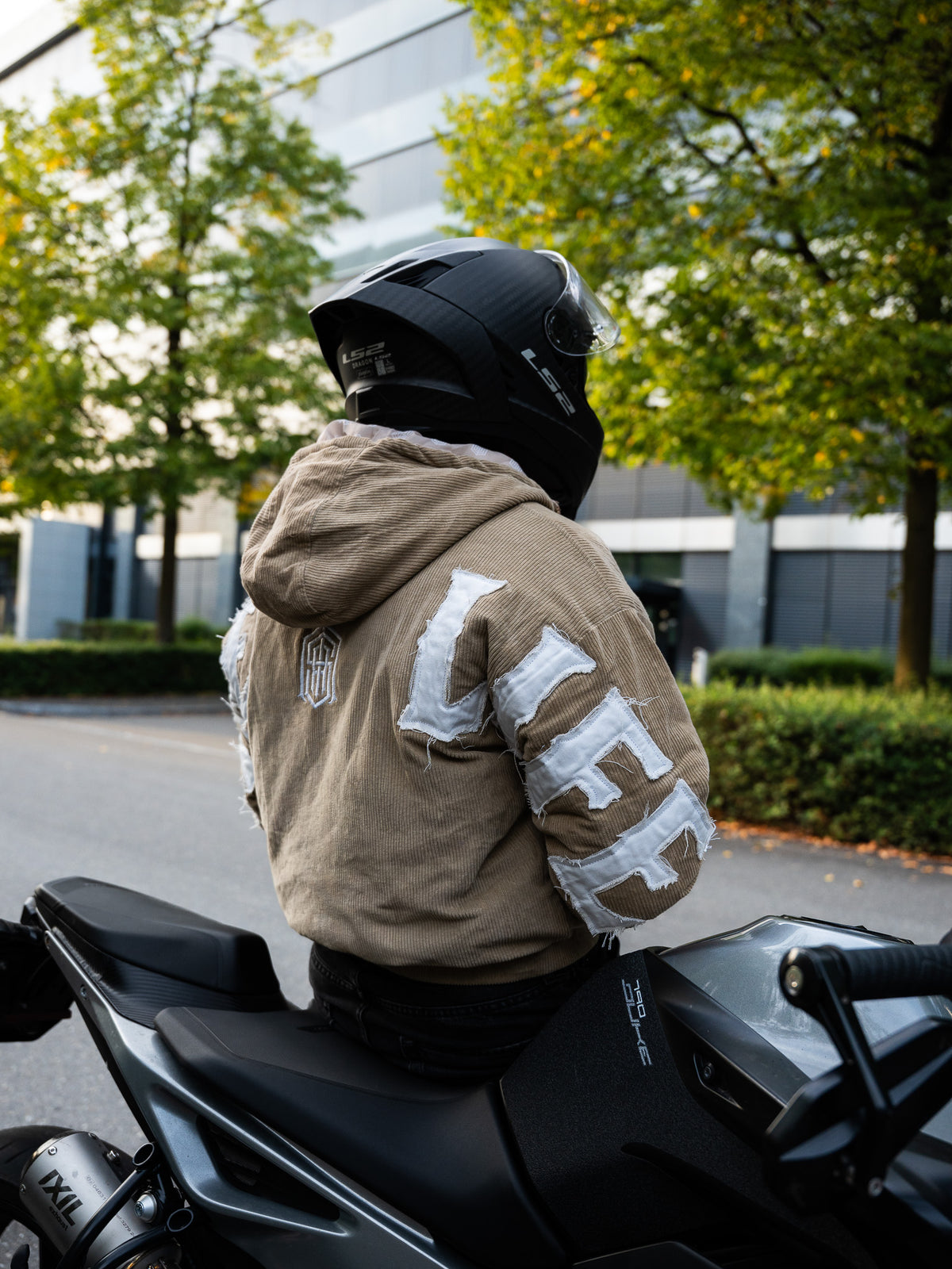 PRE-VENTA BIKE LIFE CORDUROY JACKET — BEIGE